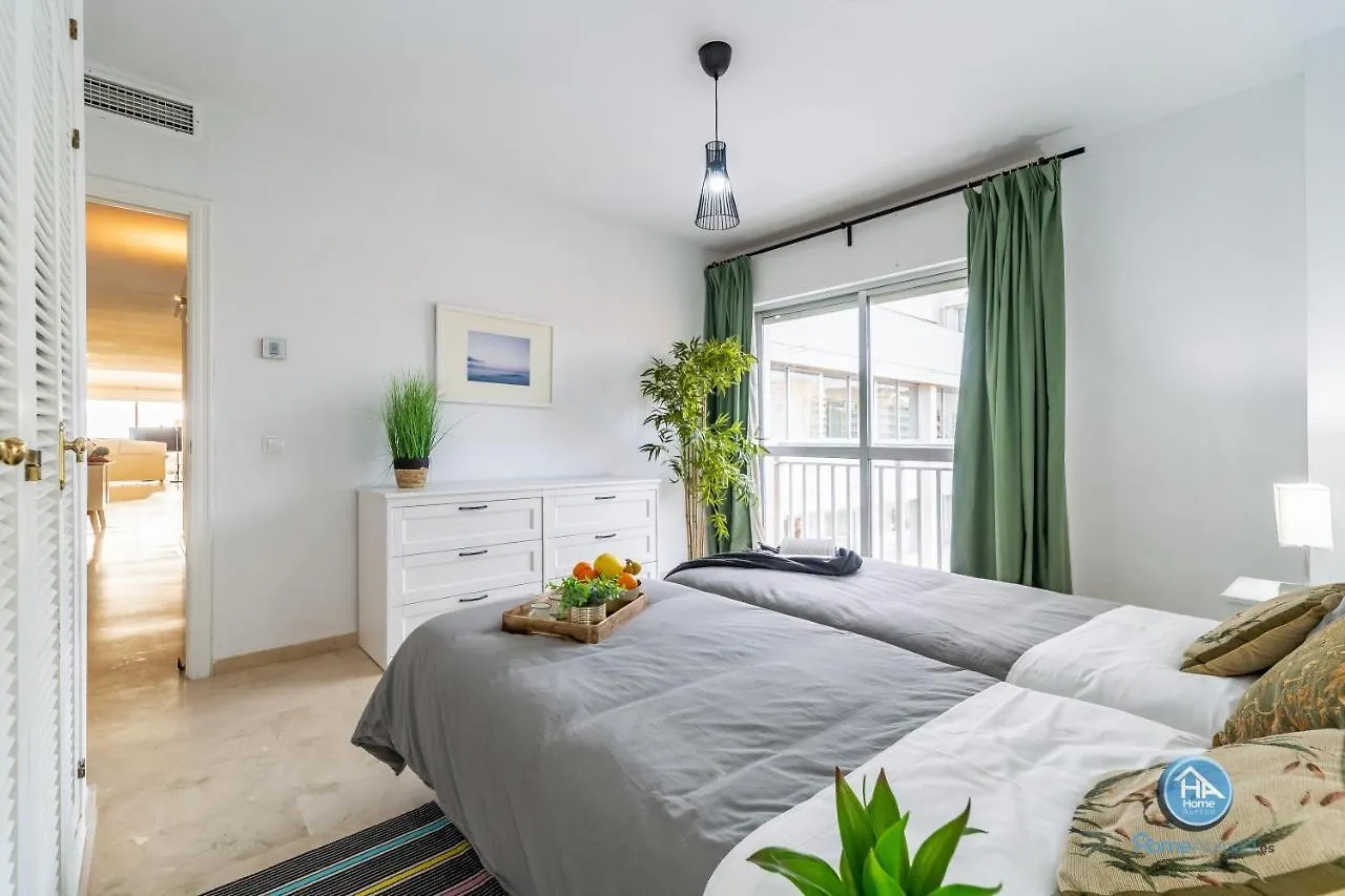 Super Exclusive Beach Fuengirola With Free Parking 0*,